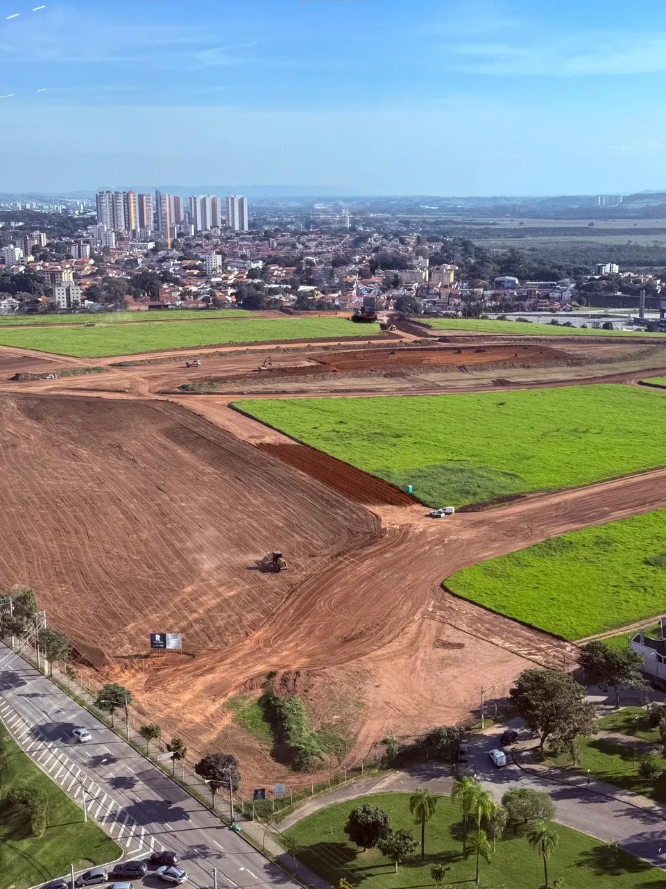 Obra Parque Una — terraplanagem e abertura de vias